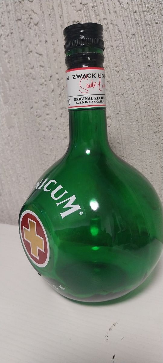 Bottiglia vuota unicum zwack
