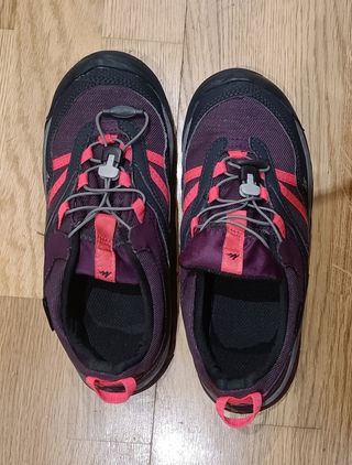 Zapatillas de montaña impermeables