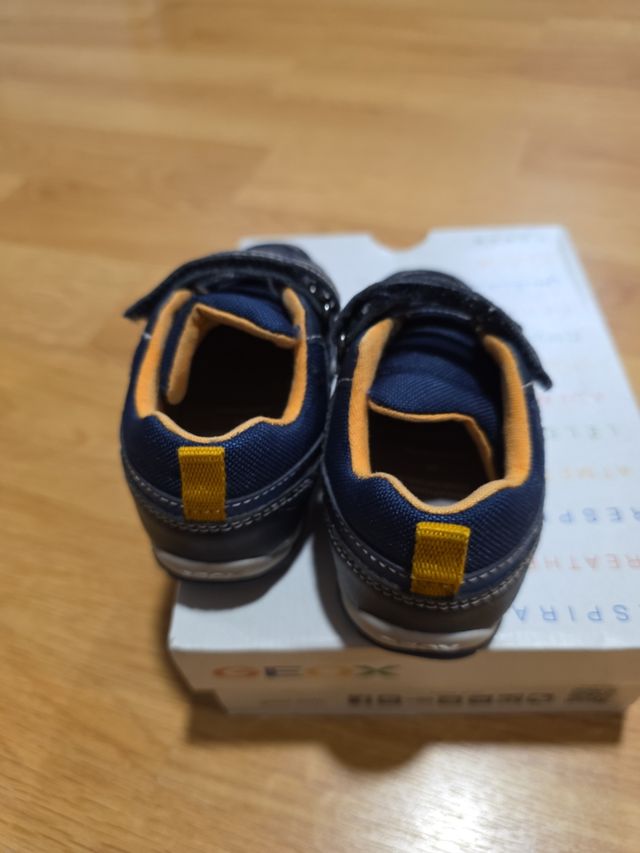 Zapatillas Geox niño talla 22