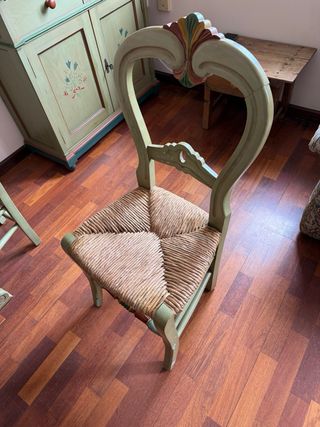 Mesa redonda 1,20m  + 4 sillas vintage