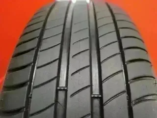 215 60 R17 96V Michelin - 1 neumático +90%