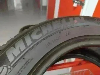215 60 R17 96V Michelin - 1 neumático +90%