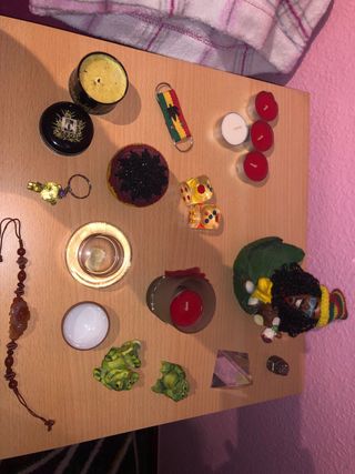 Lote de 17 Peluches y figuras se regalan velas