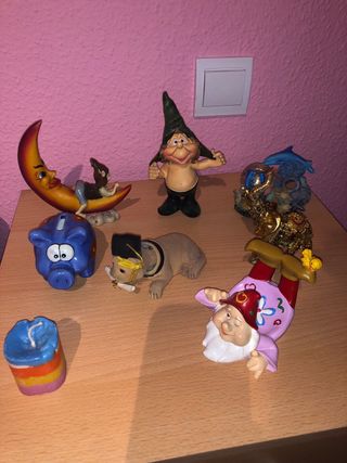 Lote de 17 Peluches y figuras se regalan velas