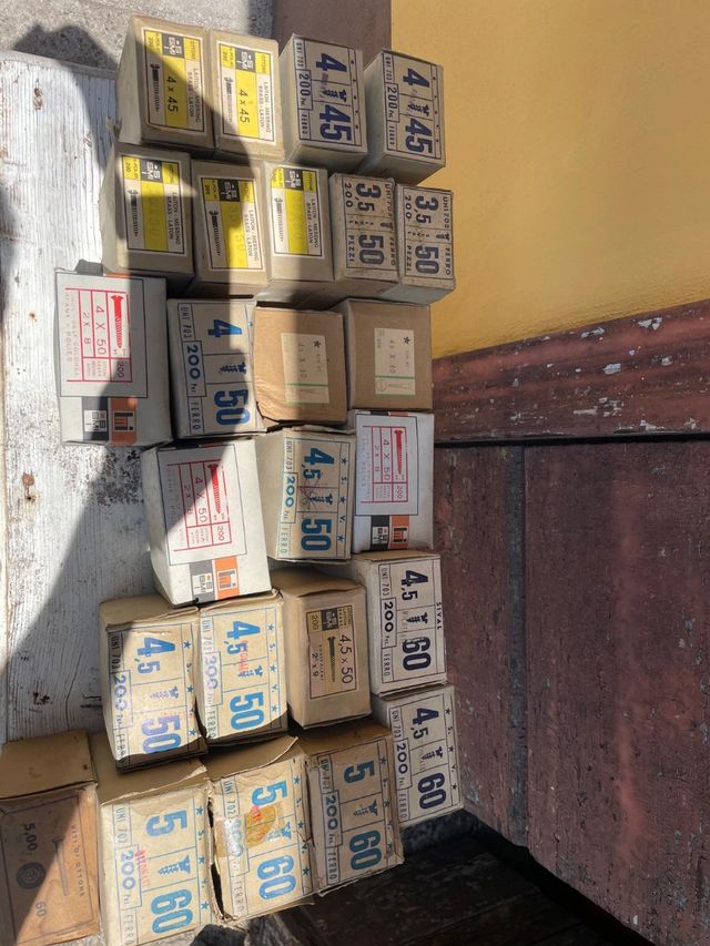 Scatole miste viti diverse lunghezze