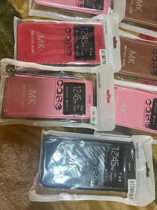 Fundas móviles nuevas Adidas, Nike, MK...