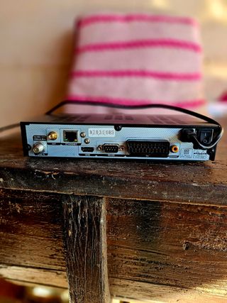 SAT IRIS 9600 HD 02 - Receptor Multimedia WIFI