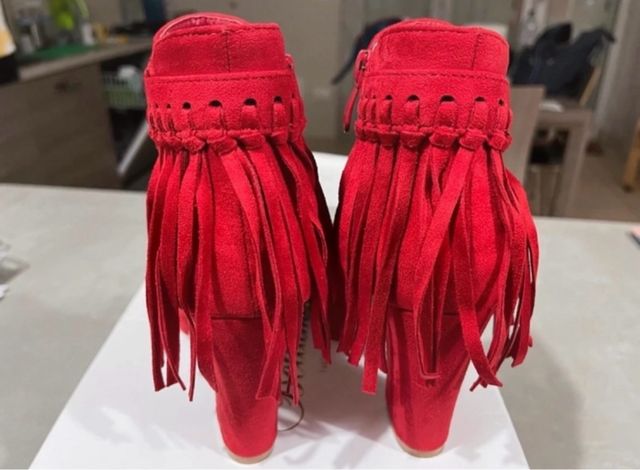 Stivaletti scamosciati rossi