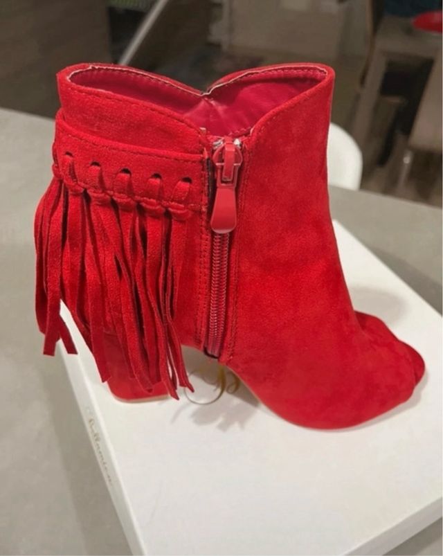 Stivaletti scamosciati rossi