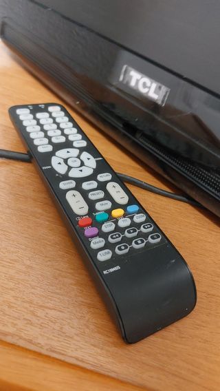 Television tcl y mando