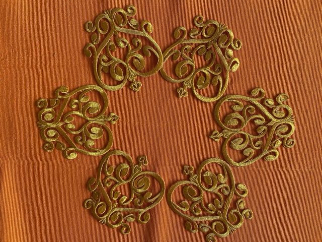 Lote de 6 Aplicaciones bordadas en hilo dorado