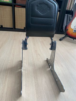 Respaldo Harley Davidson Iron 883 con soporte 