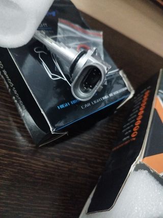 Dos juegos bombillas para coche.  n*297