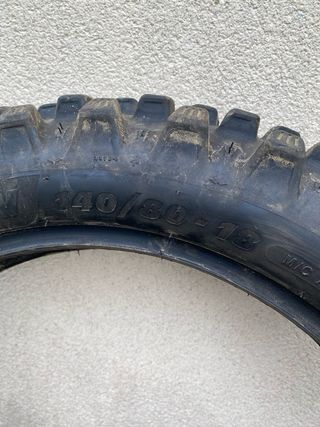 Neumático Michelin Tracker 140/80-18