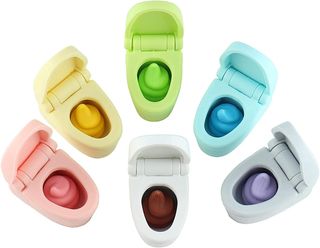 Set 6 Gomas de Borrar Váteres Caca NUEVAS