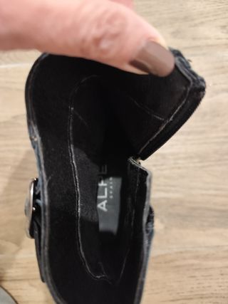 Botines negros piel - planos