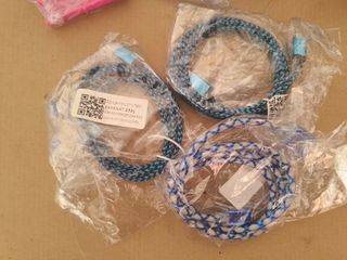 Accesorios móviles: bases, cables