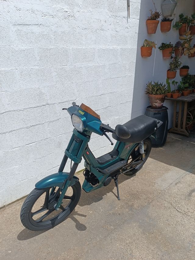 Derbi Variant start bola 8 vendo o cambio
