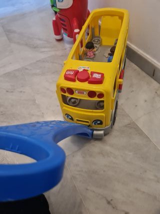 bus escolar con pala para arrastrar