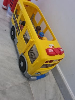 bus escolar con pala para arrastrar