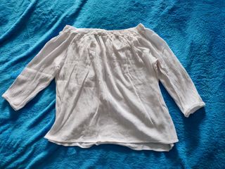 Blusa blanca Stradivarius - Talla M