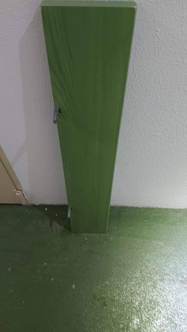 Estantería verde madera