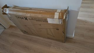 Mesa gaming acabado en carbono