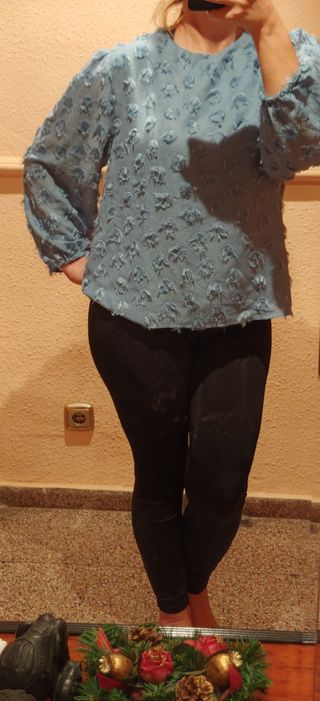 Blusa turquesa flocada talla L