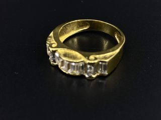 anillo oro 18k con piedra con circonita
