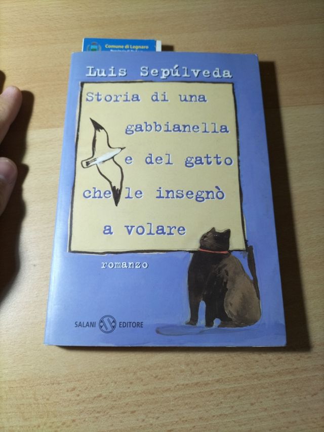 Storia di una gabbianella e del gatto che le in...