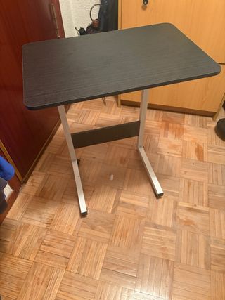 Mesa Auxiliar con Ruedas