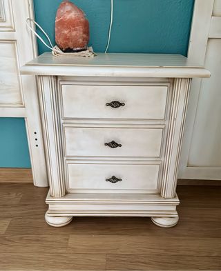 Mesita de noche madera maciza