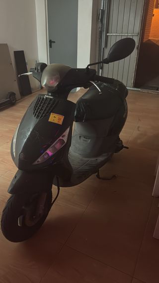 Piaggio Zip 49cc