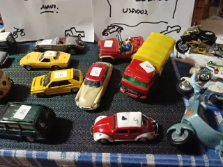 Coches variados desguace escala 1.43