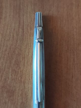 Boligrafo Caran d'Ache.