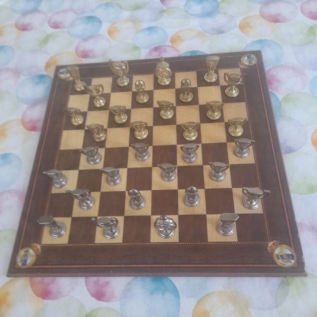 Ajedrez sin uso del Real Madrid.