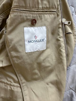 Chaqueta Moncler beige  Talla 48 M