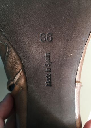 Botines peeptoes piel marrón camel talla 36