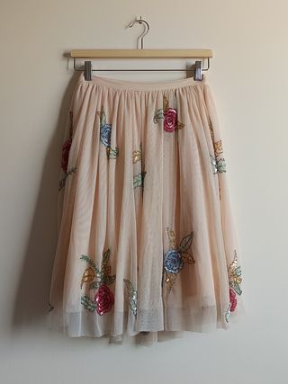 Falda tul bordados. Talla 36