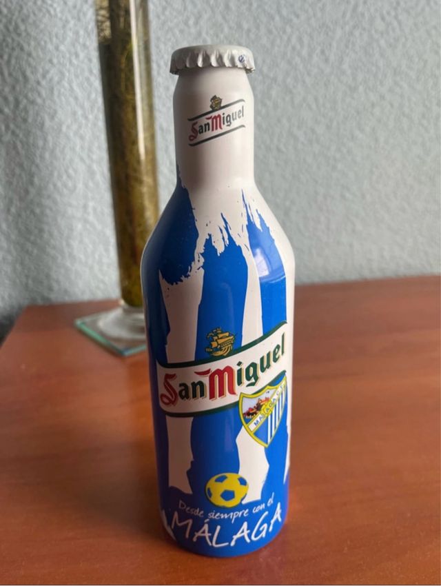 Botella coleccion Malaga C.F NO APTO PARA CONSUMO