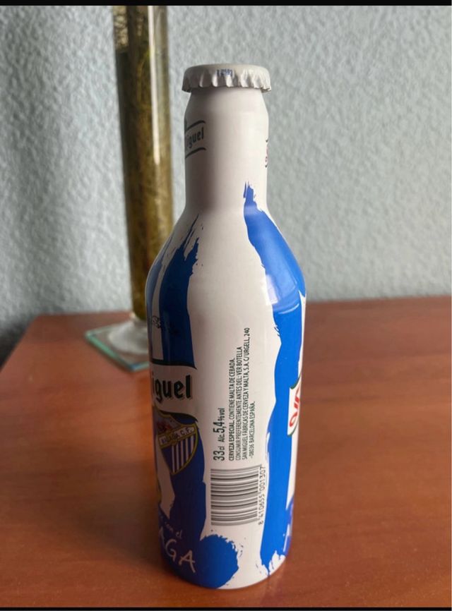 Botella coleccion Malaga C.F NO APTO PARA CONSUMO