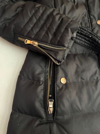 Chaquetón largo negro talla 38. M
