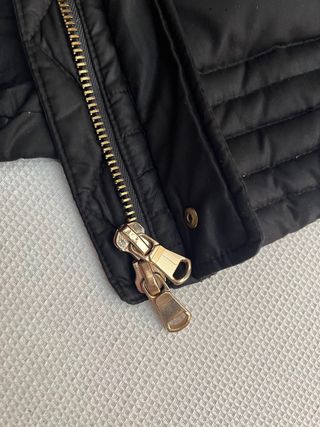 Chaquetón largo negro talla 38. M