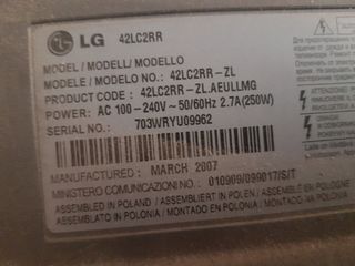 TV LG 42" plata sin tdt,  LCD. Mando distancia