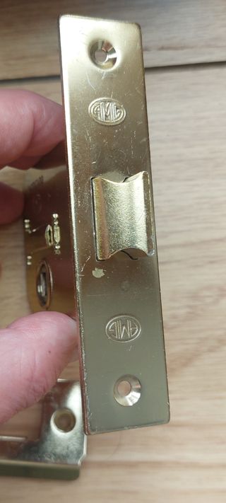 Picaporte para puertas de paso 