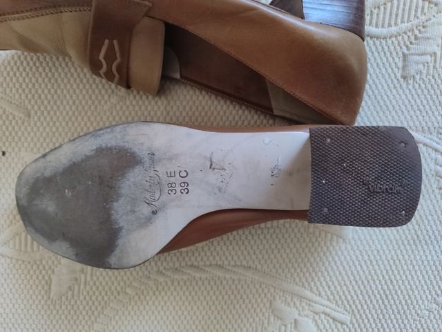 Mocasines PIRAMIDE beis-marrón