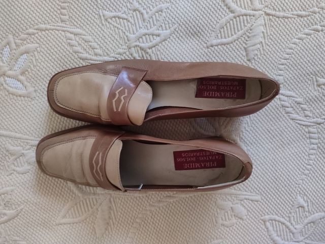 Mocasines PIRAMIDE beis-marrón