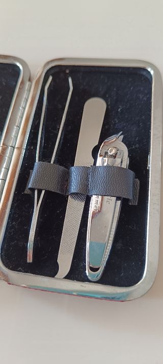 Estuche manicura rojo - Kit viaje