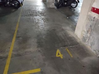 Garaje en venta en La Plana en Esplugues de Llobregat