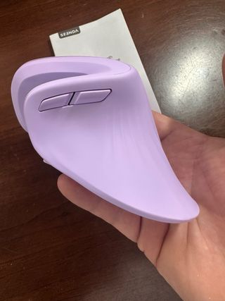 Seenda Ratón ergonómico con jiggler  Ratón vertical inalámbrico con conexión multidispositivo Bluetooth o USB reduce la tensión de la muñeca clic silencioso compatible con PC portátil Mac